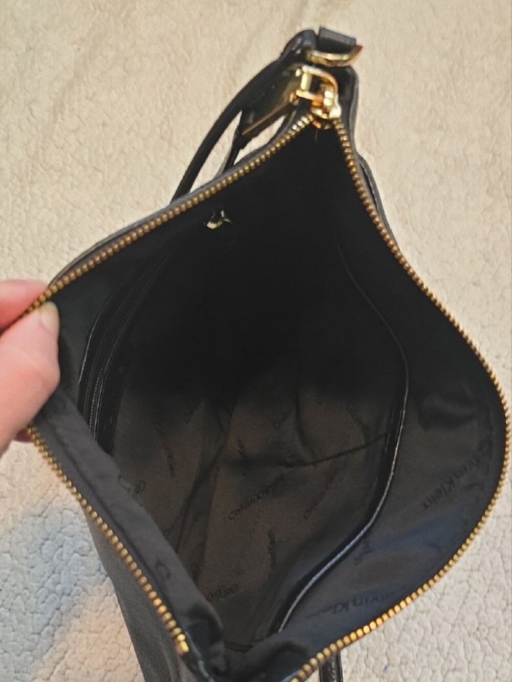 Butter-Soft Calvin Klein Black Pebbled Leather Crossbody Purse with Gold Accents - Picture 5 of 9